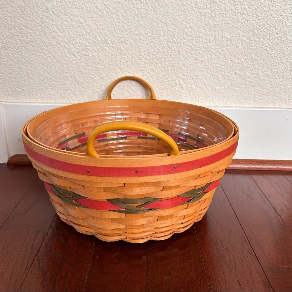 Longaberger 1999 Christmas Popcorn basket red and green accent weaving leather